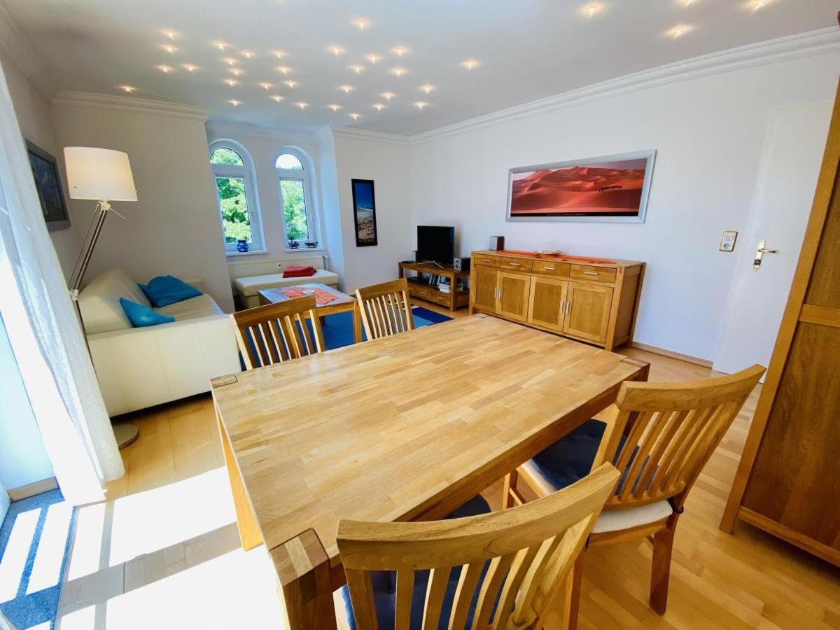Schiller, Wenige Schritte Zum Apartment Rostock